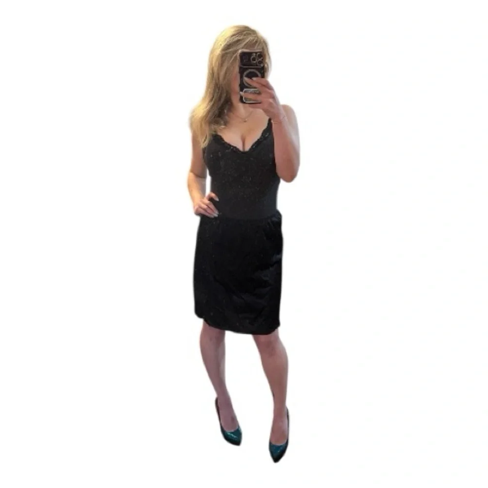 Vintage Y2K Era Vanity Fair Black Midi Slip Skirt Size Medium - Picture 6 of 6